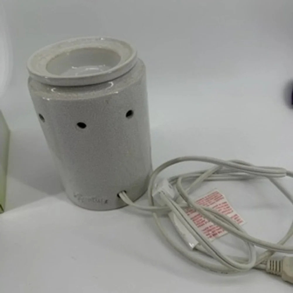 Scentsy Antique Cross Deluxe Electric Wax Warmer Bundle Cream Crackle Finish